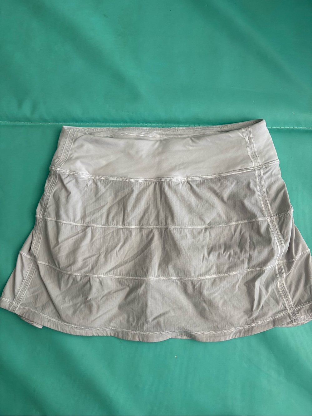 lululemon athletica Silver-Gray Performance Mini Skirt